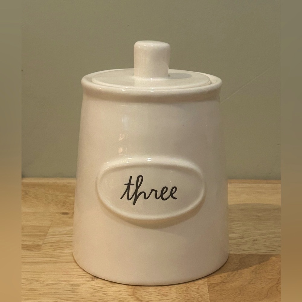 Rae Dunns Artisans Collection “three” Ceramic Canister With Lid. NWTS